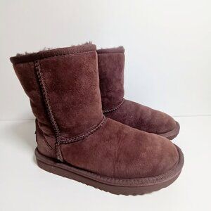 Ugg Classic Short Boots Kids Girls Boys Size 2 Chocolate Brown